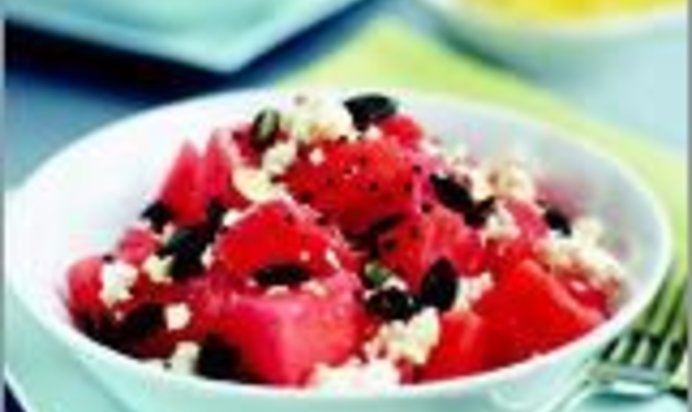 Салат из арбуза и феты