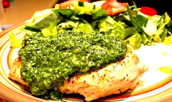 Курица с соусом песто