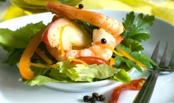 Салат из рукколы с креветками