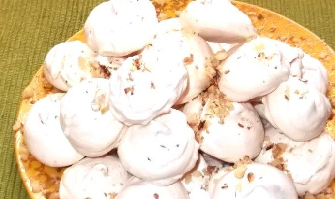 Пирожное воздушное безе