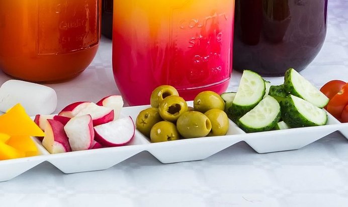 Радужный салат-бар