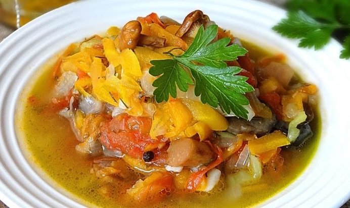 Зимний салат с грибами