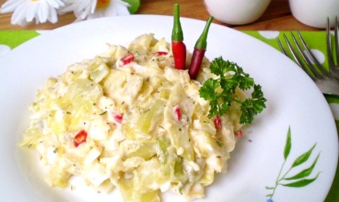 Салат из фасоли остренький