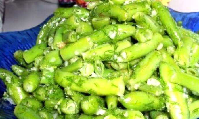 Салат из зеленой фасоли