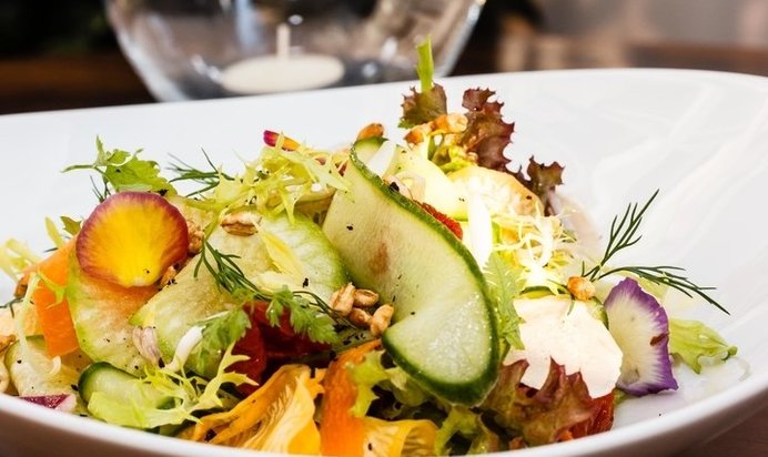 Салат с пророщенной пшеницей