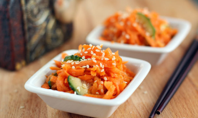 Острый салат из моркови