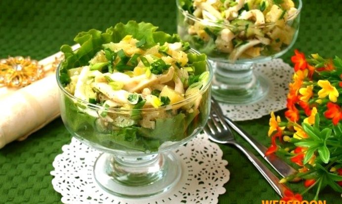 Овощной салат с консервированным кальмаром