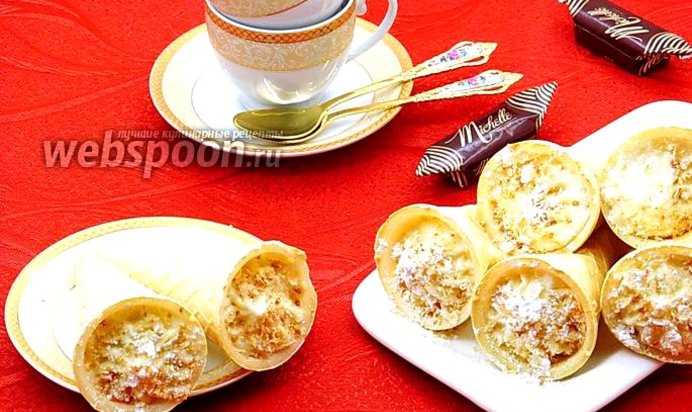 Пирожные «Вафельные трубочки с кремом»
