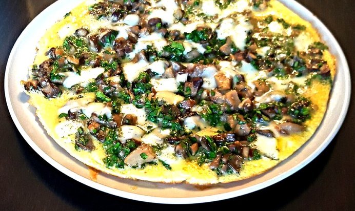 Омлет с лесными грибами