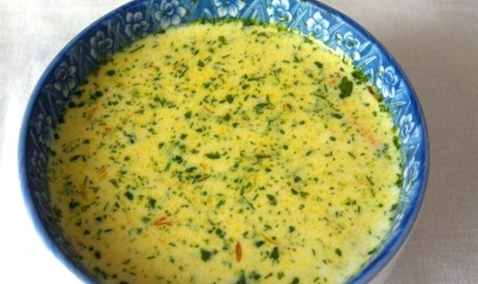 Сырный суп с копчеными ребрышками