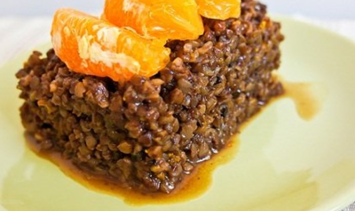 Гречка с финиками и апельсинами