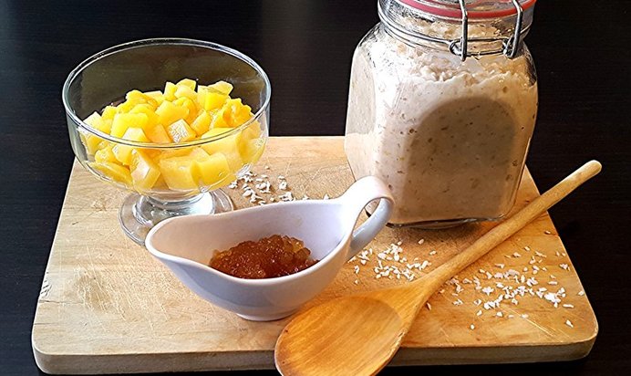 Тропическая овсянка в банке