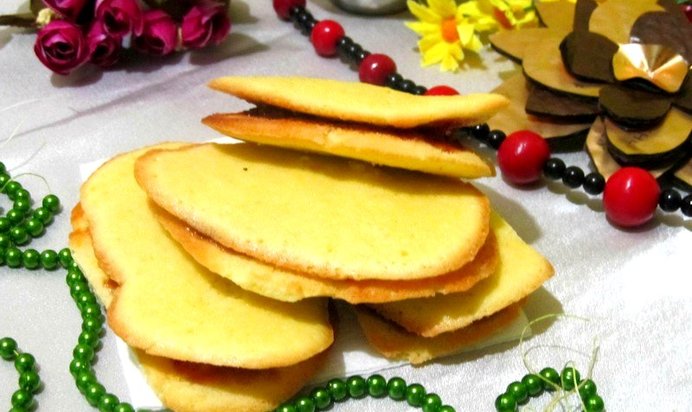 Бисквитное пирожное