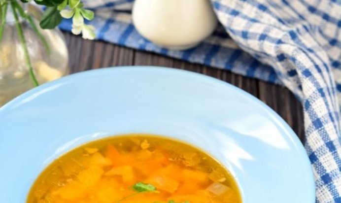 Суп с гречкой и сельдереем на мясном бульоне