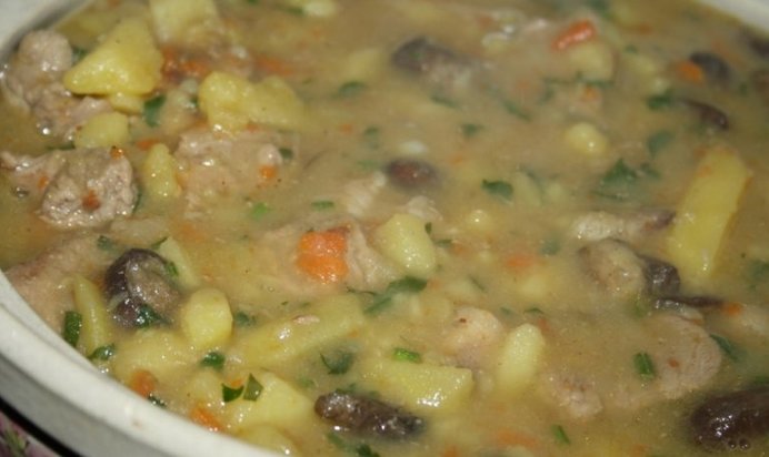 Рагу с телятиной на курином бульоне