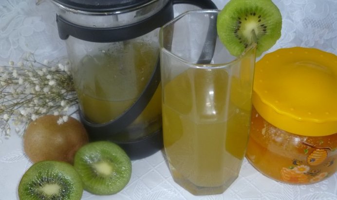 Зеленый чай с киви