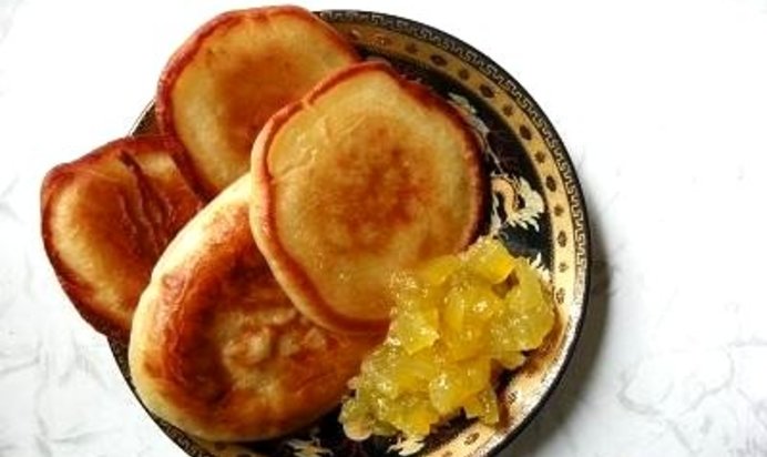 Оладьи с вареньем из кабачков