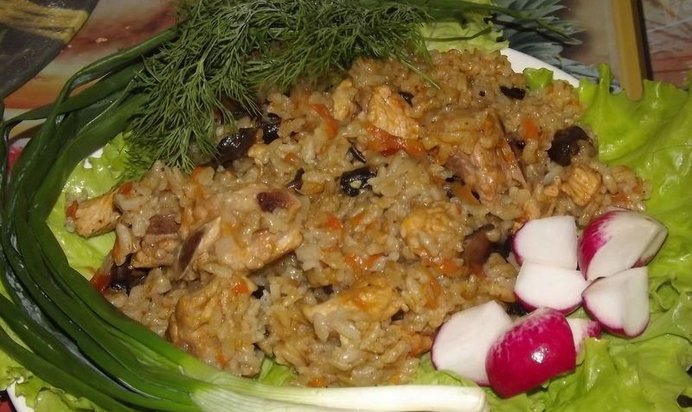 Рисовая каша с грибами и мясом