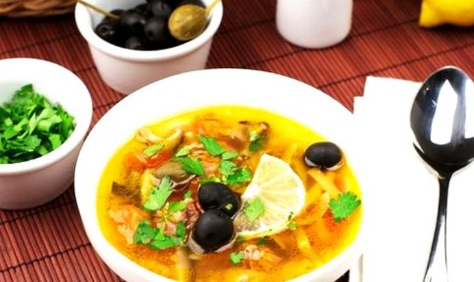 Грибная солянка в мультиварке Редмонд