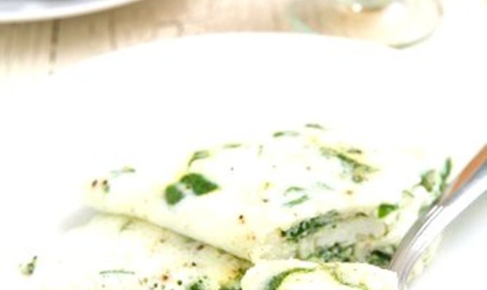 Белковый омлет со шпинатом