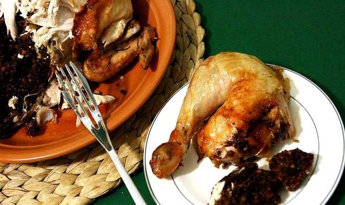 Новогодний цыпленок с финиками