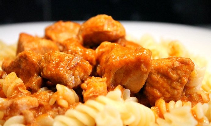 Гуляш классический из свинины