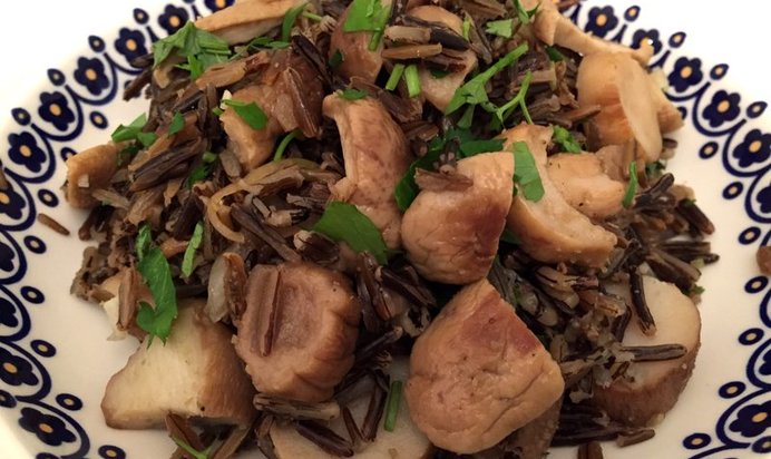 Диетическое ризотто из дикого риса с белыми грибами