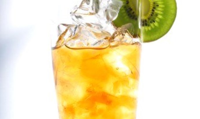 Белый апельсиново-виноградный кулер