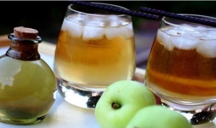 Яблочно-имбирный коктейль