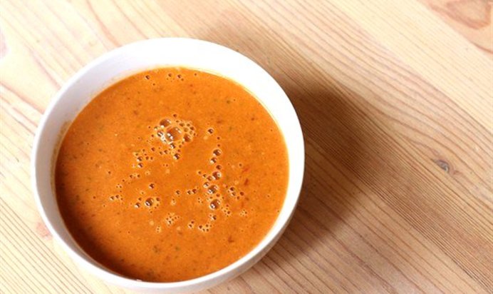 Пряный средиземноморский винегрет с морковным соком