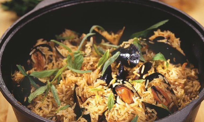 Плов с мидиями