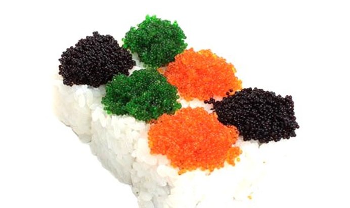 Суши с икрой летучей рыбы
