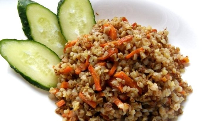 Гречневая каша с морковью