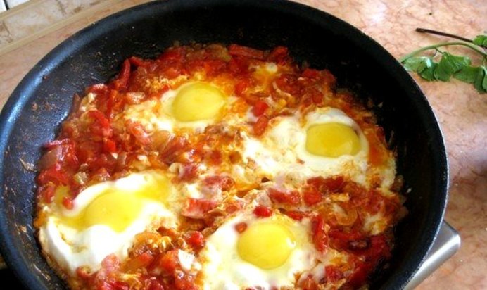 Яичница израильская