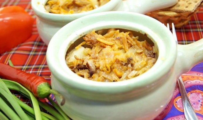 Грибная солянка в горшочке