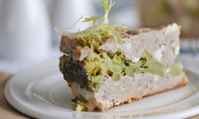 Запеканка из курицы и брокколи в мультиварке