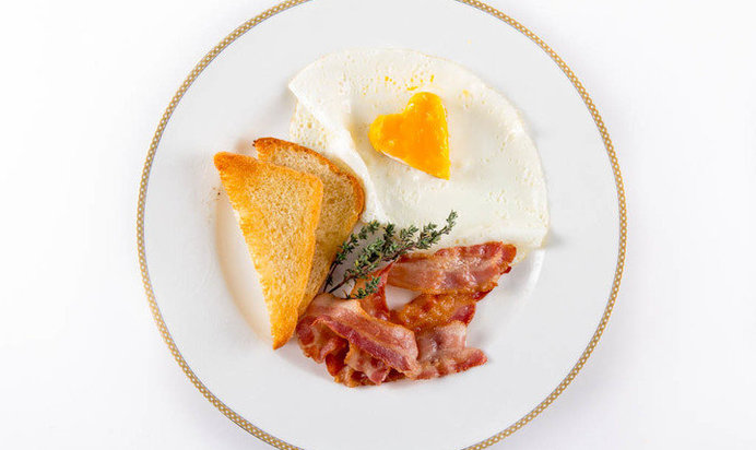 Яичница с необычным желтком