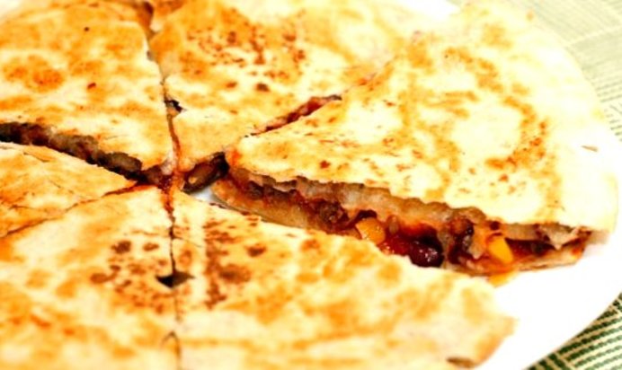 Кесадилья с фаршем