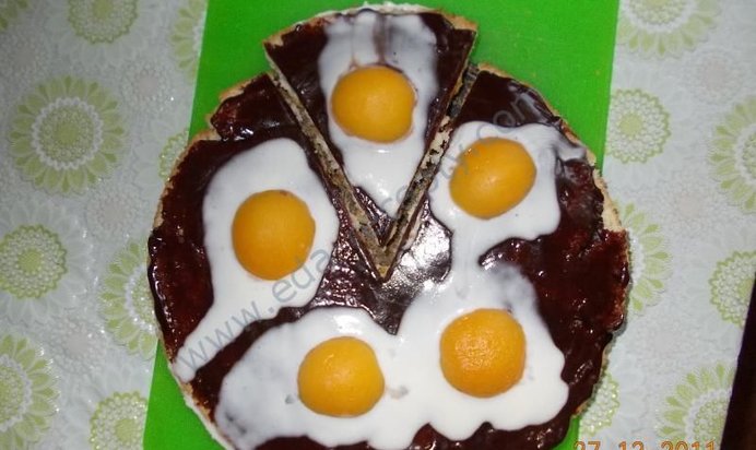 Торт с абрикосами Яичница