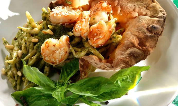 Трофие с песто и креветками