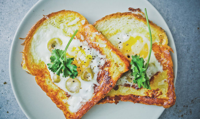 Блюдо в блюде: яйцо в тосте
