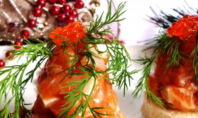 Тартар из маринованного лосося Елочки