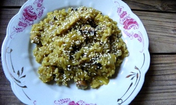 Ризотто с грибами и кунжутом
