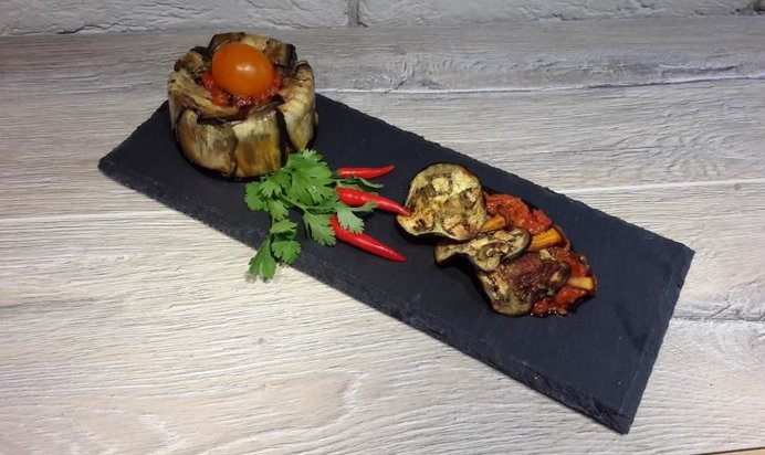 Лазанья из баклажанов с сыром Моцарелла и грибами лисичками