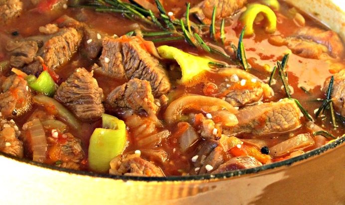 Гуляш из кролика