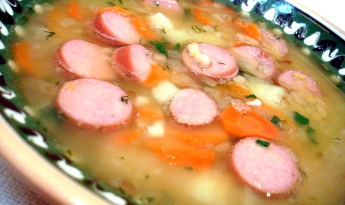 Гороховый суп с сосиской