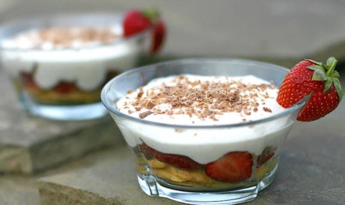 Трайфл Тирамису с клубникой