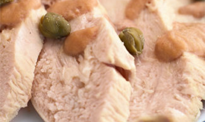 Цыпленок под соусом из тунца