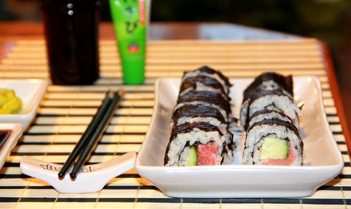 Роллы с красной рыбкой