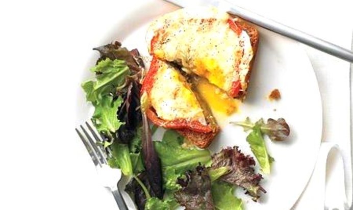 Яичница в болгарском перце